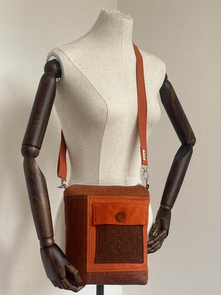 "Flickenwerk II mit Tasche" - ROST-CURRY